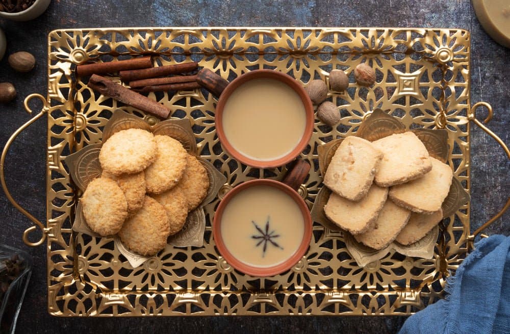 Indian snacks served for chai time